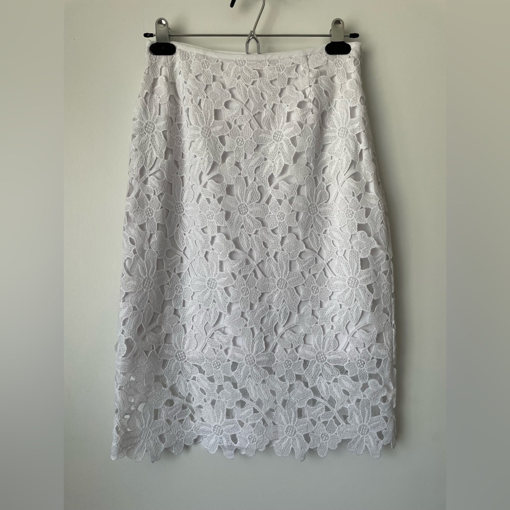 Vince Camaro Elegant White Lace Pencil Skirt, 00P, NWOT